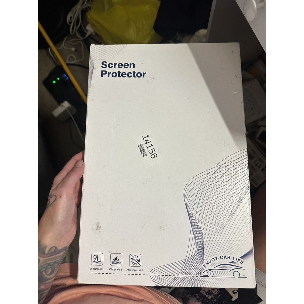 Tesla Model Y 2026 Screen Protector Set 16 Inch Front & 8 Inch Rear Matte - Picture 5 of 6